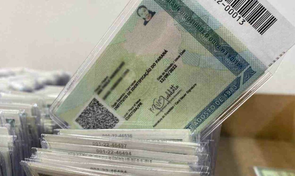 Nova Carteira de Identidade Nacional começa a ser emitida no Paraná