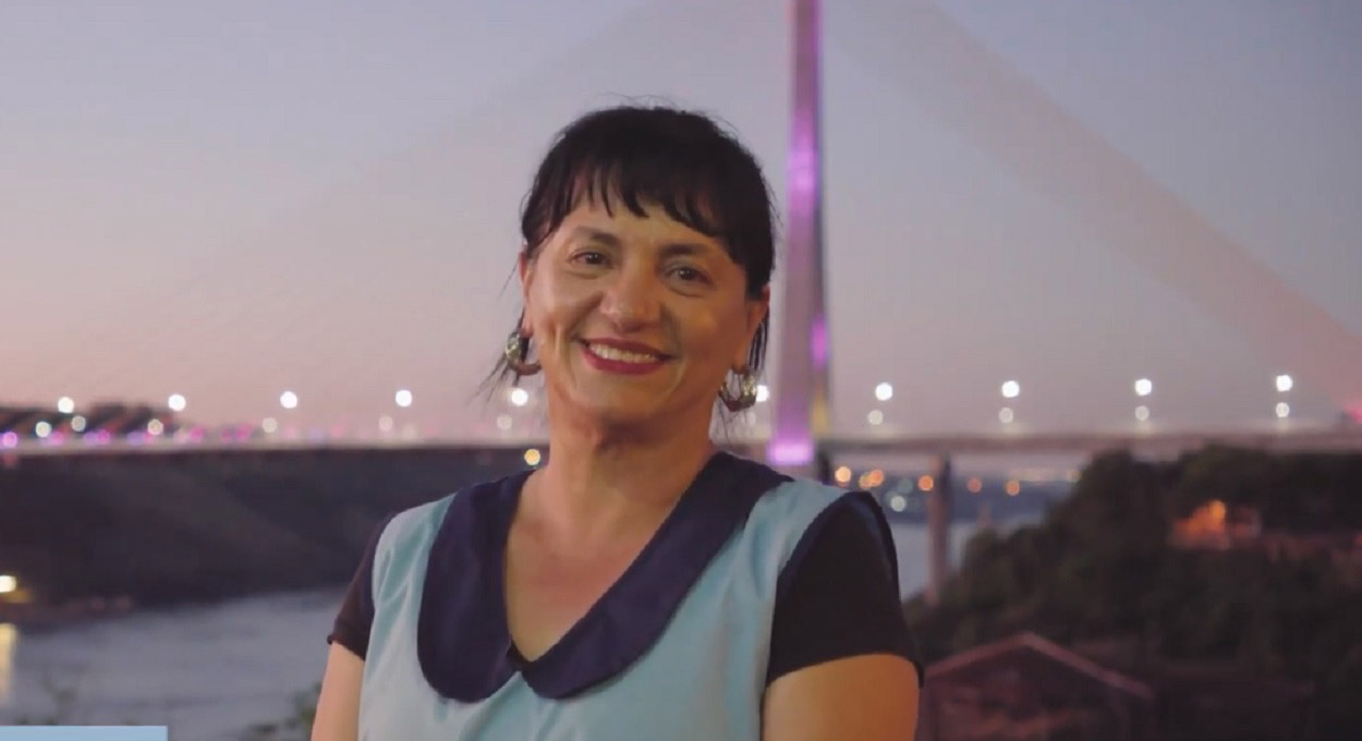 Professora de Puerto Iguazú ganha prêmio nacional na Argentina