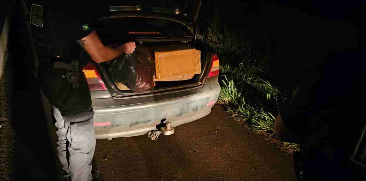 Operação à noite na fronteira confisca R$ 300 mil em mercadorias do Paraguai