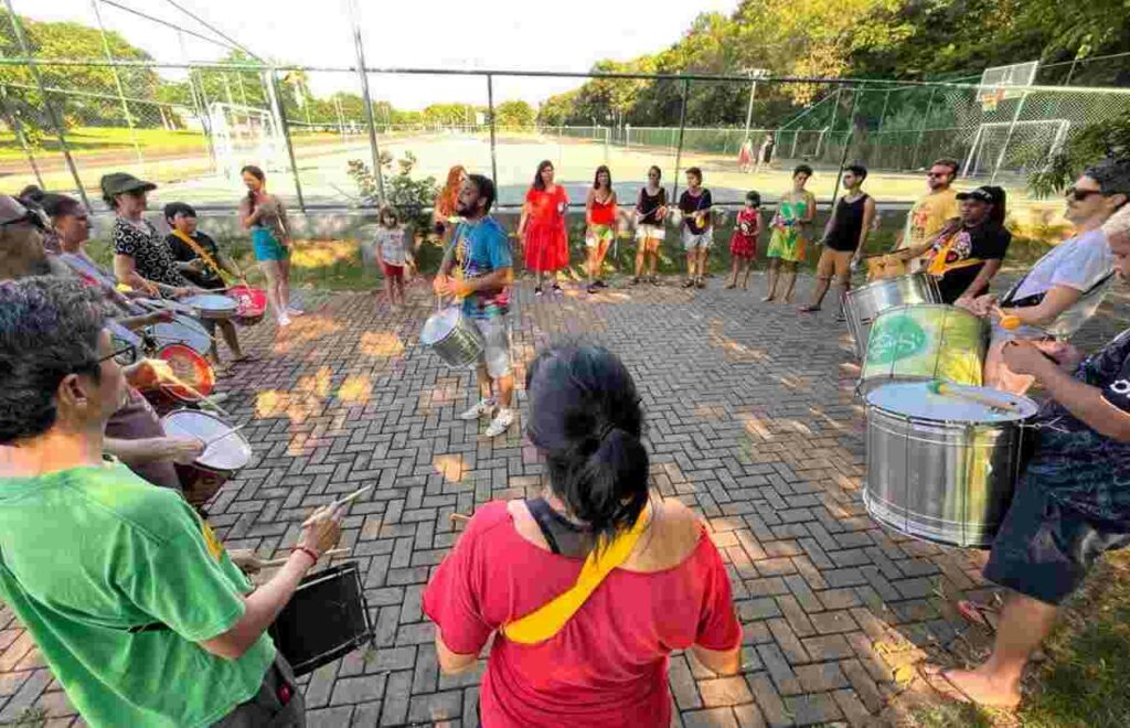 Bloco Amigos da Onça promove ‘rugido de carnaval’ em Foz do Iguaçu