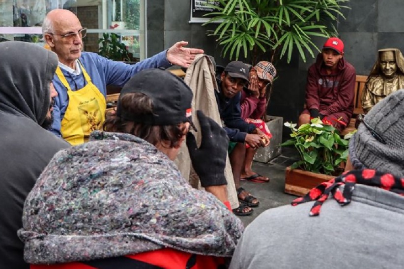 Padre Júlio Lancellotti incomoda, incomoda muita gente