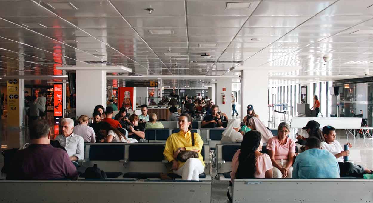 Movimento no Aeroporto de Foz do Iguaçu cresce 27% e fecha 2023 com quase 1,9 milhão de passageiros