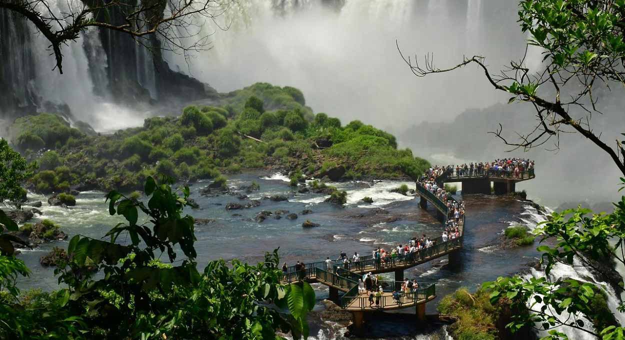 Durante a alta temporada do turismo na fronteira, unidade abrirá uma hora mais cedo, a partir das 8h. Foto: Nilmar Fernando/Urbia Cataratas