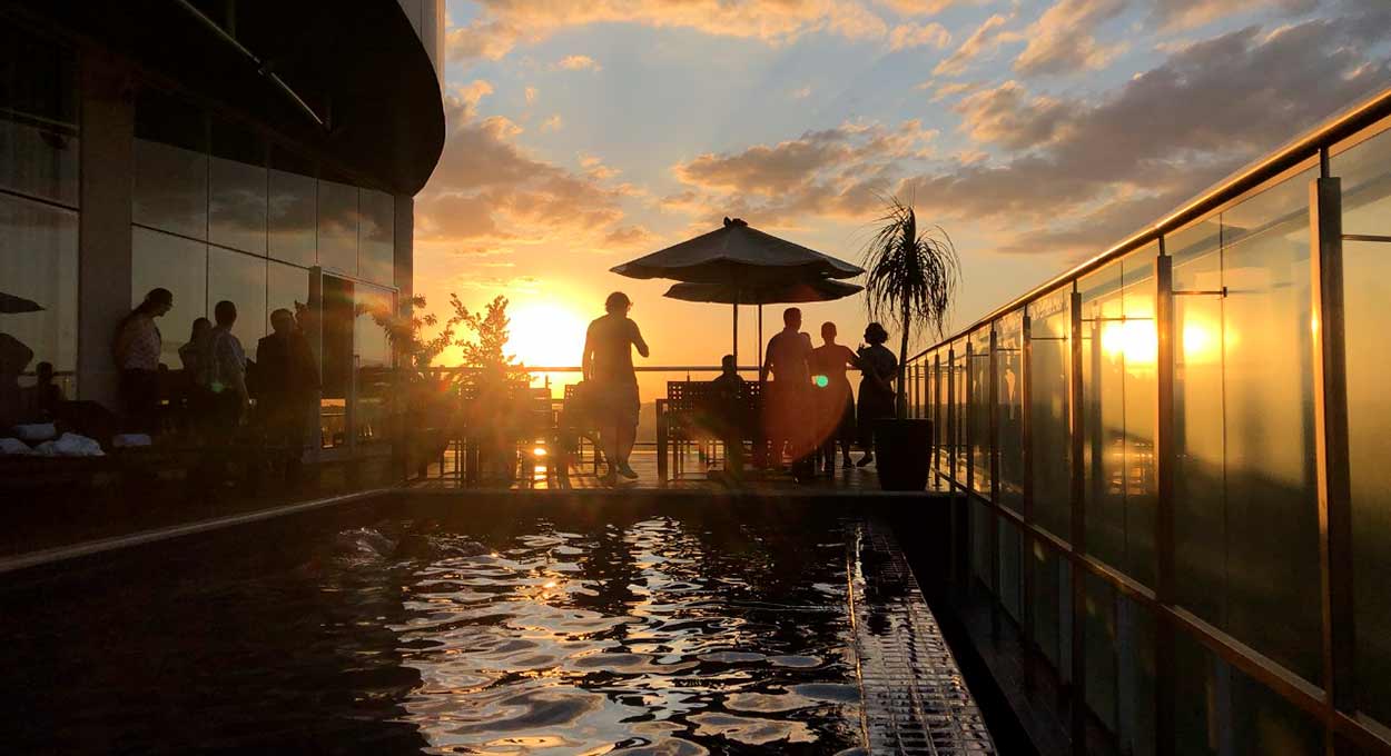 Viale Tower prepara programação de verão imperdível no Sky Bar Rooftop