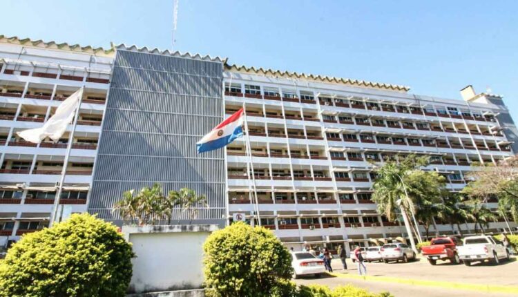 Fachada do Hospital Central do Paraguai, em Assunção. Foto: Gentileza/Agência Pública IP