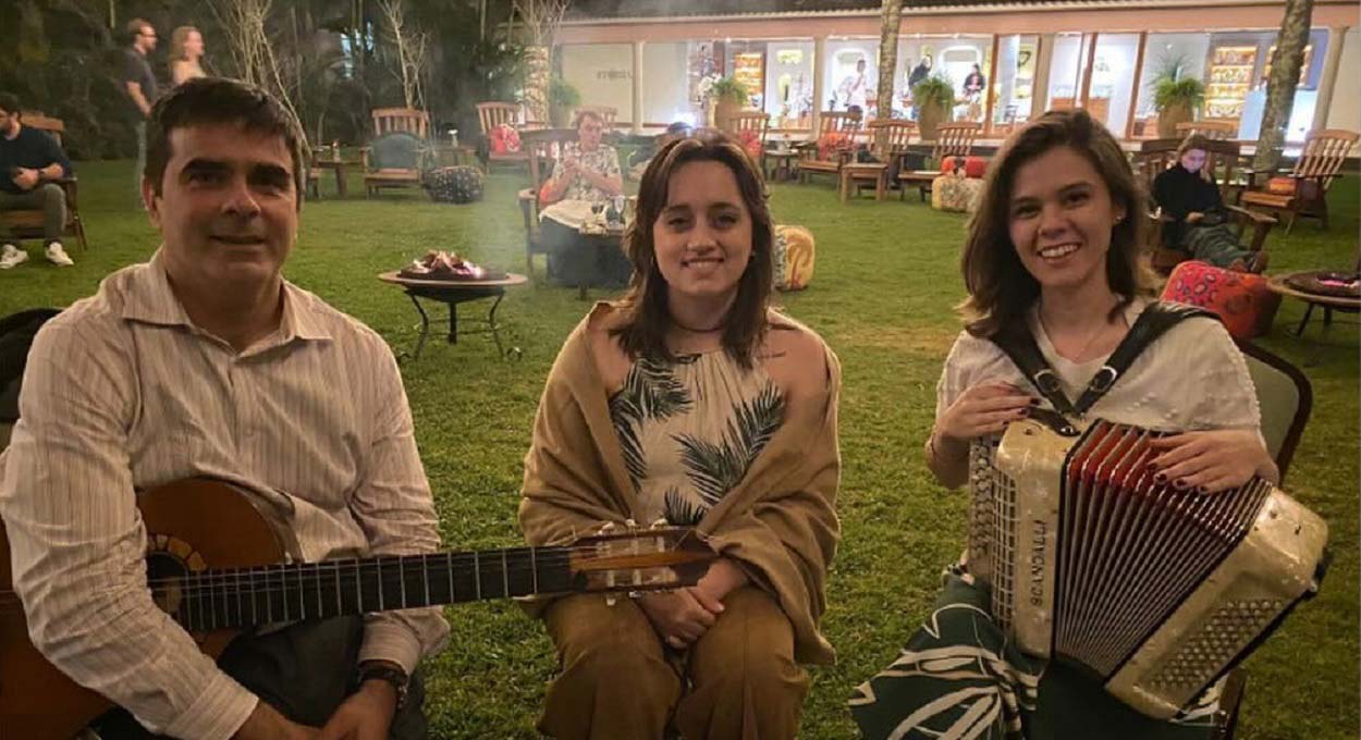 Domingão com música no Quixote Espaço Cultural em Foz do Iguaçu