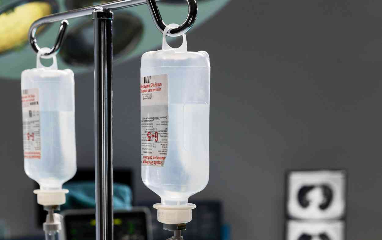 Justiça manda cancelar em Foz do Iguaçu curso de soroterapia, ‘febre’ entre famosos