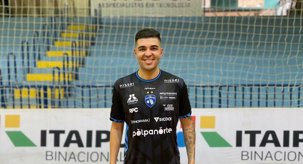 Pivô Jackson Maciel reforça o Foz Cataratas Futsal