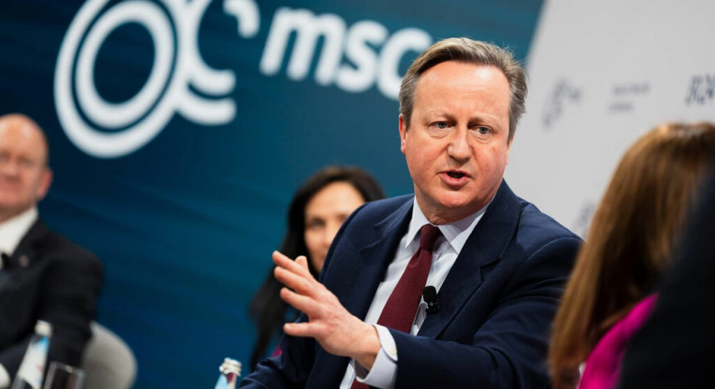Britânico David Cameron fará visita às Malvinas e ao Paraguai
