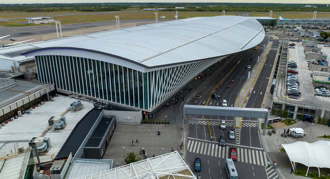 Aeronave retornou ao Aeroporto Internacional de Ezeiza. Foto: Gentileza/Argentina.gob.ar