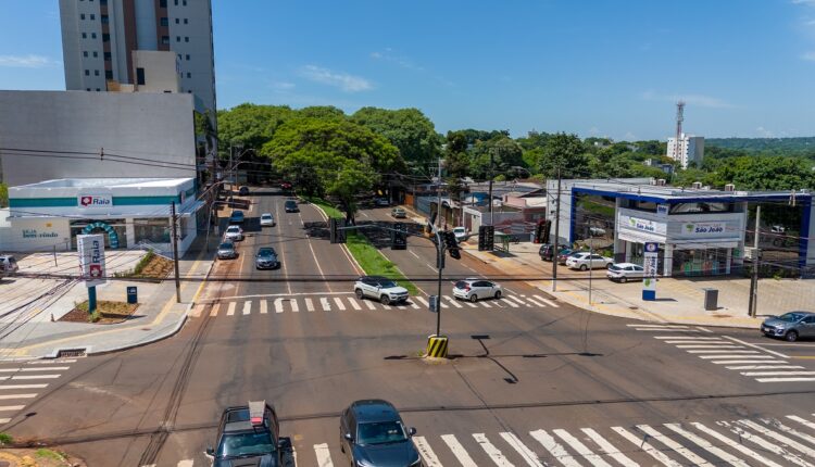 Redes de farmácias brotam pelas cidades