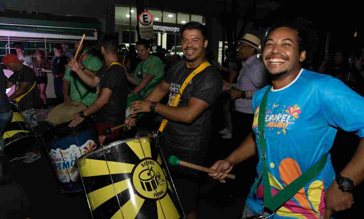 Brincantes levarão carnaval à Avenida Brasil em Foz do Iguaçu pelo 2.º ano