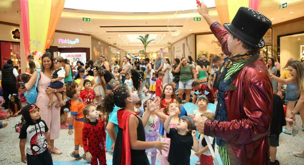 Shopping Catuaí Palladium entra na folia do carnaval com atrações para todas as idades