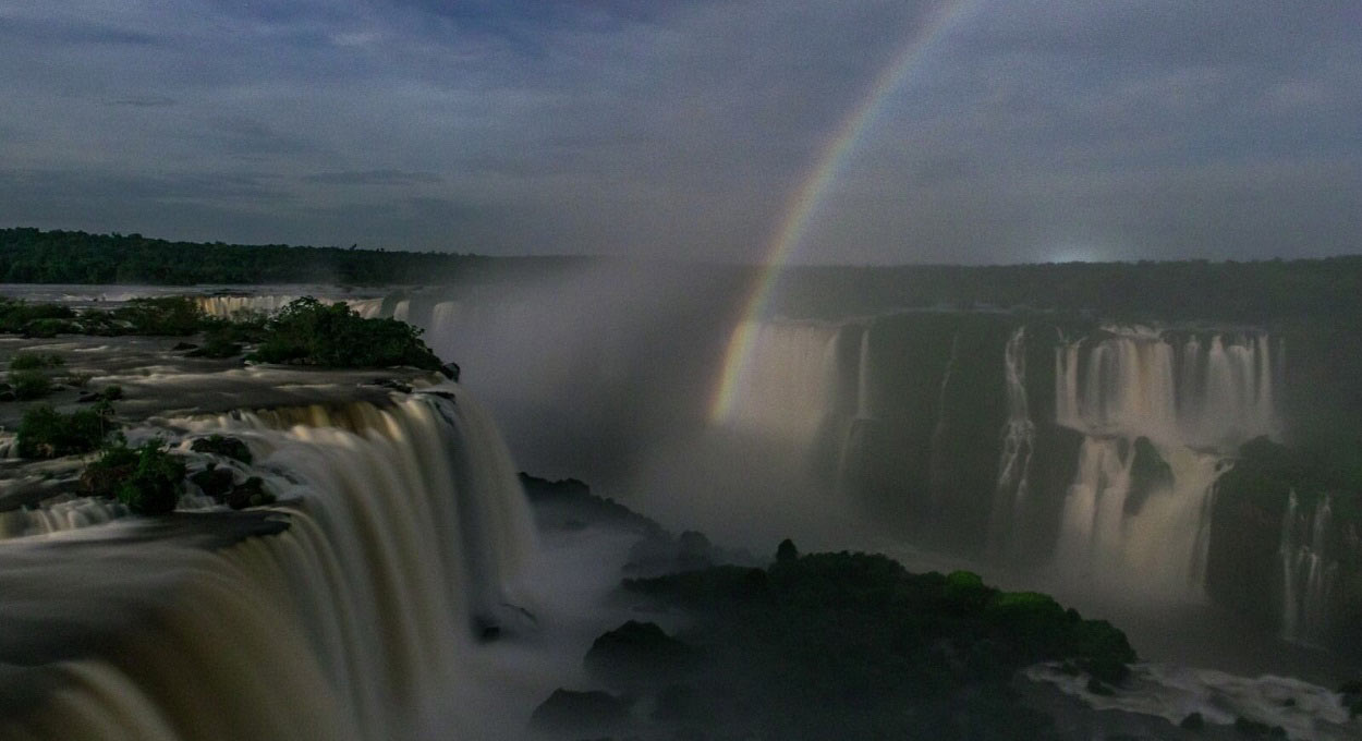Noite nas Cataratas vai celebrar a Hora do Planeta neste sábado (23)