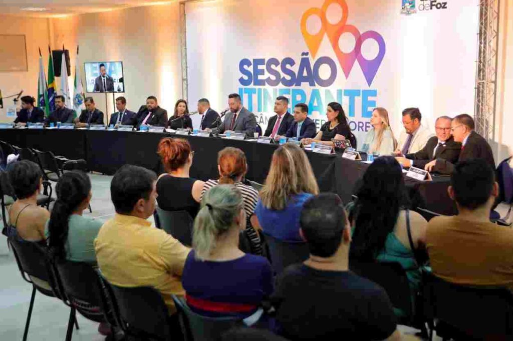 Comunidade cobra de segurança à revitalização do Parque Monjolo em sessão itinerante da Câmara