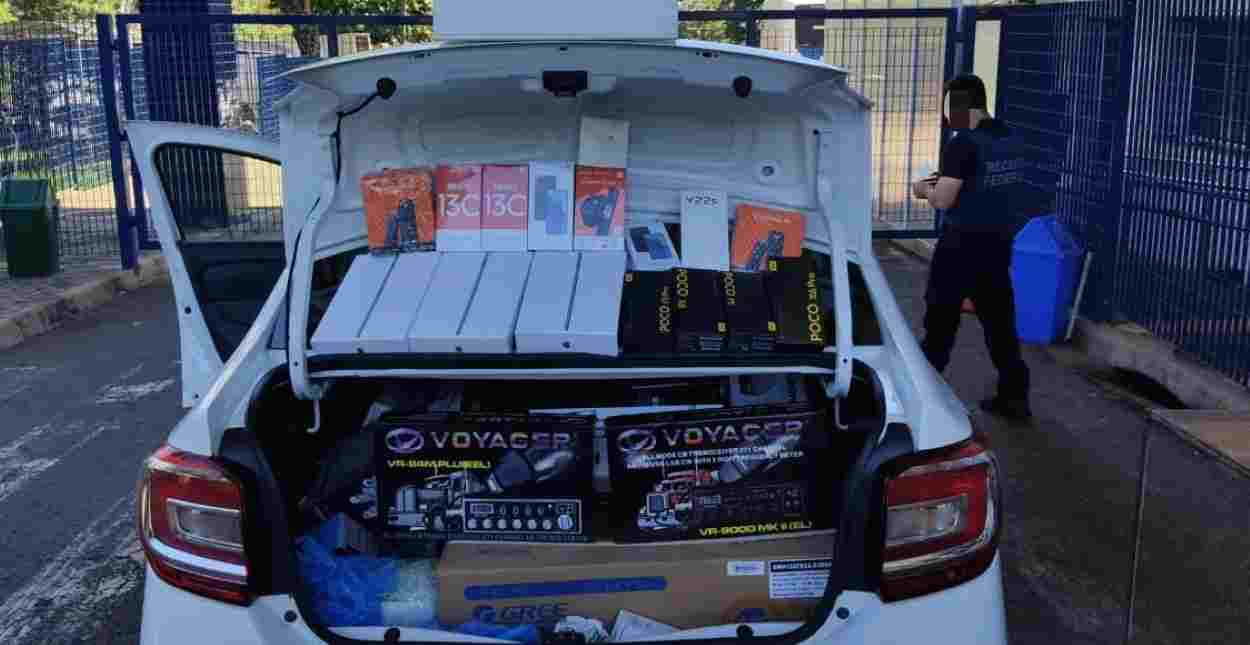 Pente-fino na fronteira apreende 8 veículos com R$ 150 mil em mercadorias