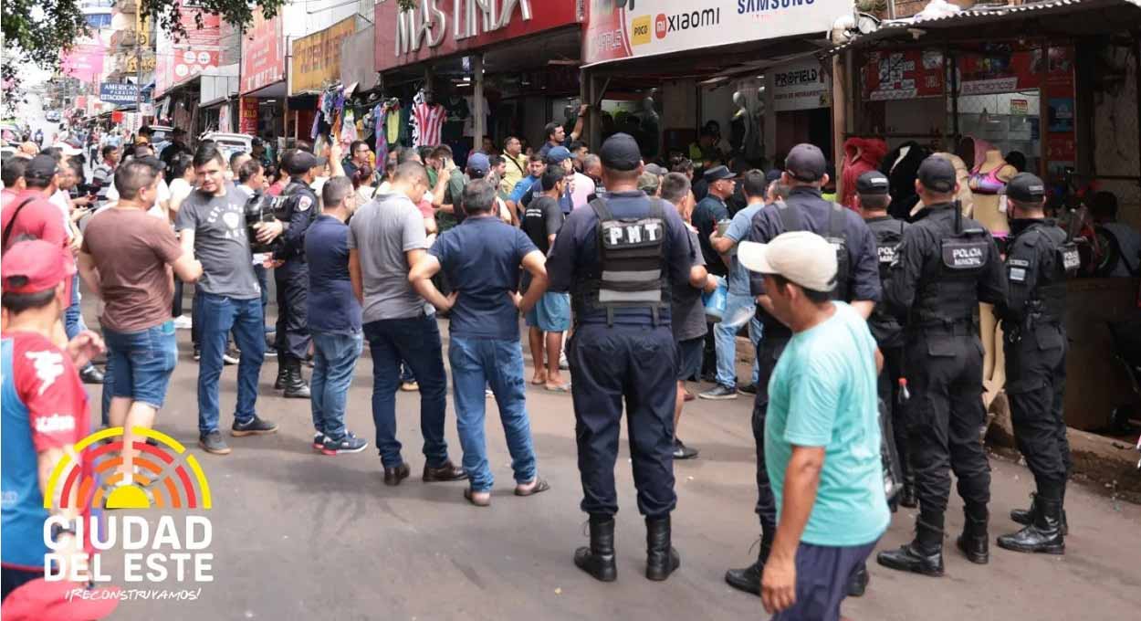 Prefeitura de Ciudad del Este faz novo fechamento de lojas
