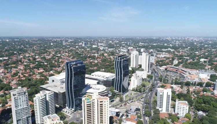 Torres empresariais na região da Avenida Aviadores del Chaco, em Assunção. Foto: Gentileza/Senatur