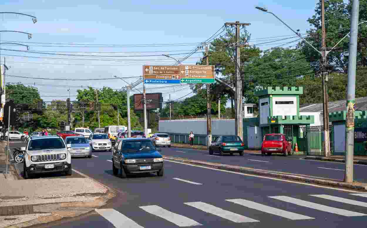 Foz do Iguaçu oferece mais de 350 vagas de emprego