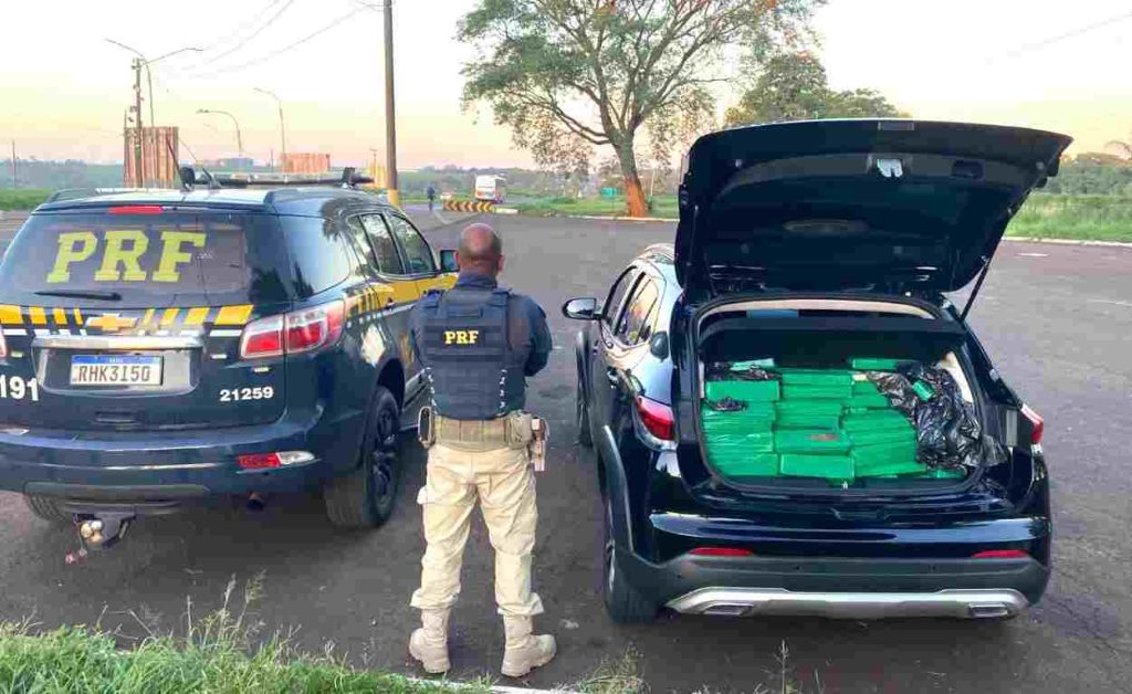 PRF prende homem que alegou transportar maconha para pagar agiota