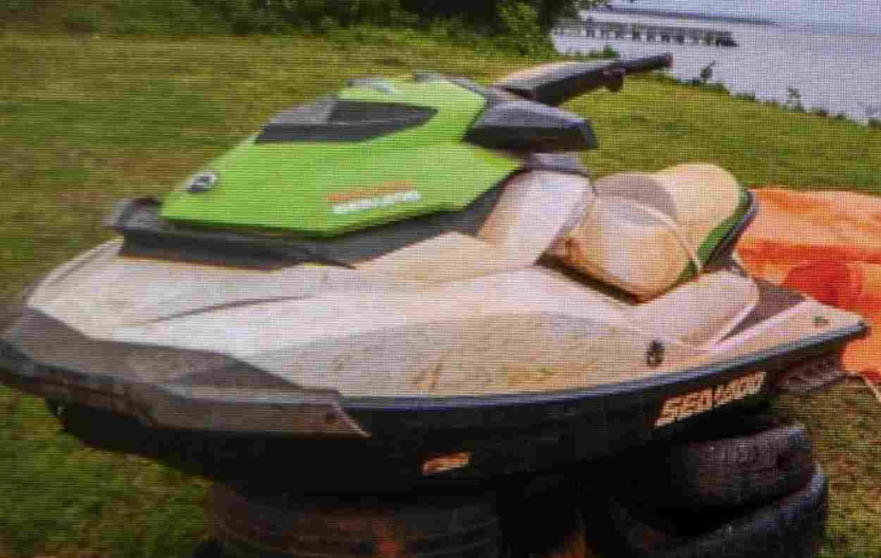 Jet ski usado para tráfico e contrabando volta para o dono