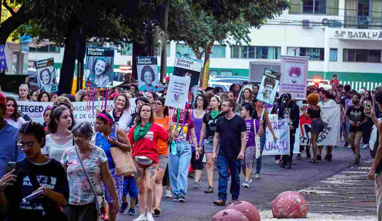 Marcha das Mulheres em Foz do Iguaçu pauta violência de gênero e feminicídio