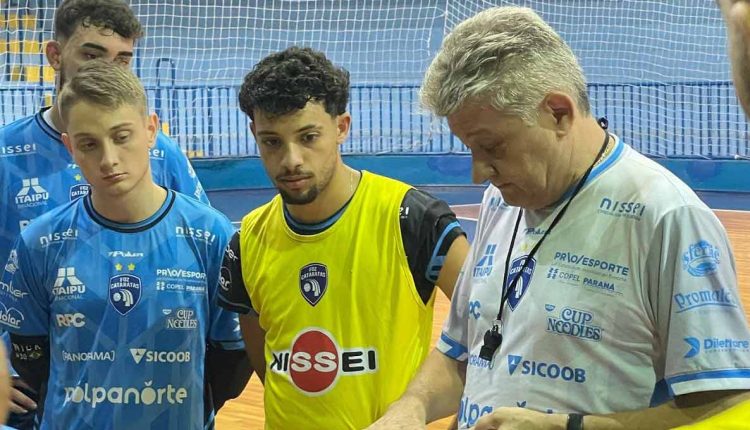 Após quatro jogos no estadual, equipe teve a semana completa para se preparar para a estreia na LNF. Foto: Jorge Augusto/Foz Cataratas Futsal