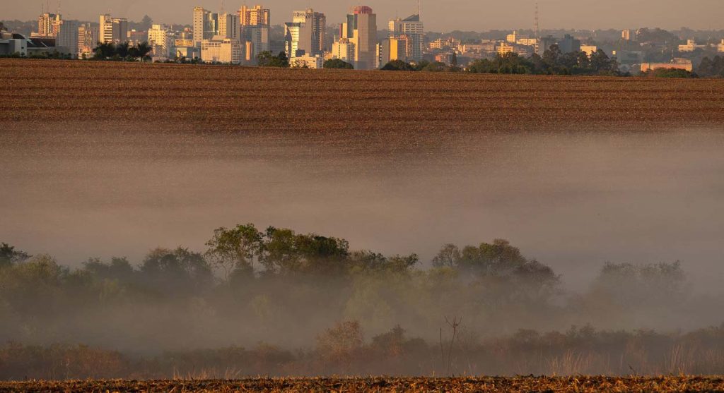Após temporal, frente fria derruba temperaturas em Foz do Iguaçu