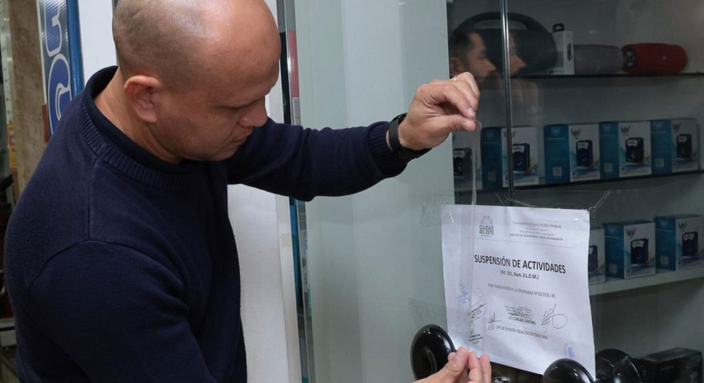 Prefeitura de Ciudad del Este suspende lojas denunciadas por turistas