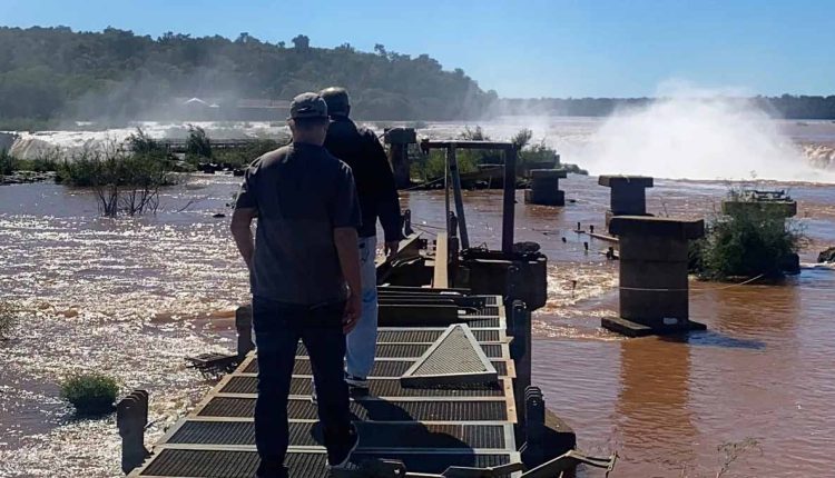 Trabalhos avançaram e já estão próximos ao mirante da beira do cânion. Foto: Gentileza/Iguazú Argentina