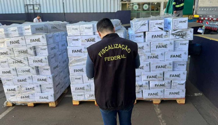 Carga continha 2,8 mil caixas, com dez quilos cada. Foto: Gentileza/Delegacia Sindical do Affas no Paraná