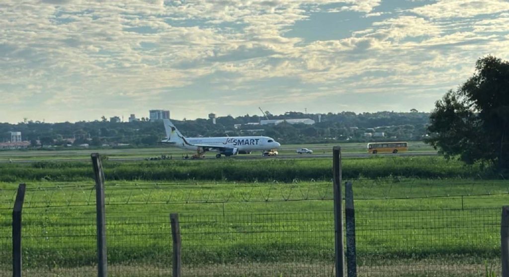 Aeronave é evacuada após ameaça de bomba no Paraguai