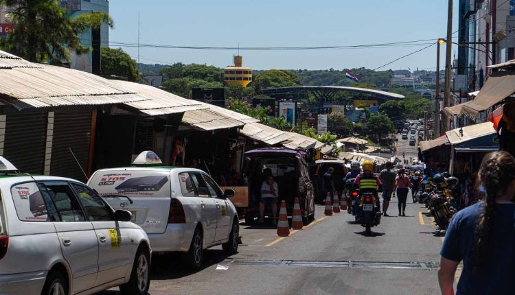 Fato de o feriado cair no meio da semana não estimula as viagens turísticas. Foto: Marcos Labanca/H2FOZ