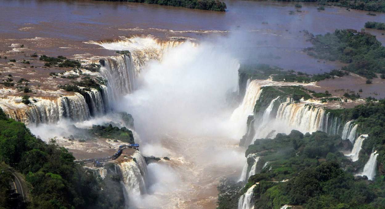 Meia Maratona é um dos maiores eventos do ano em Foz do Iguaçu. Foto: Christian Rizzi/Urbia Cataratas