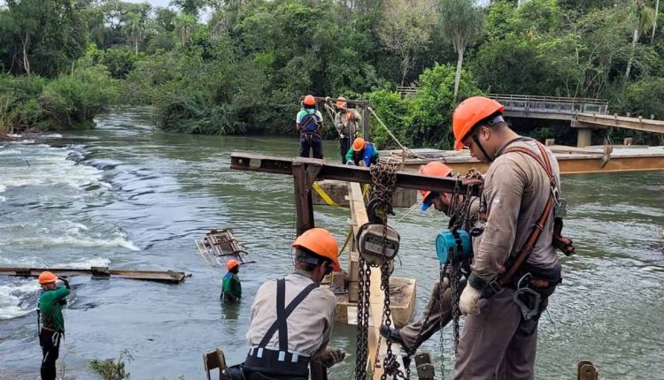 Passarela foi danificada pela cheia de outubro de 2023. Foto: Gentileza/Iguazú Argentina