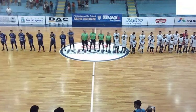 Time jogou apenas uma partida em casa até o momento, contra o Ubiratã. Imagem: Reprodução/Foz Futsal