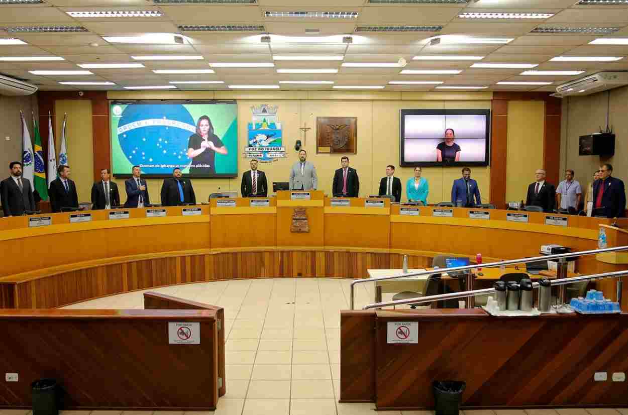 Veja como ficam as bancadas na Câmara de Vereadores após trocas de partidos