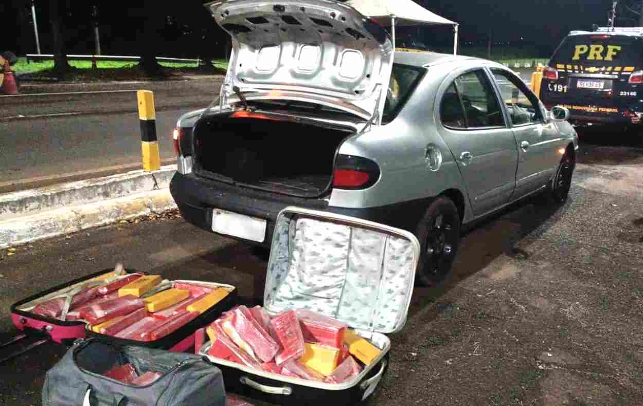PRF apreende 800 quilos de droga na fronteira em menos de nove horas