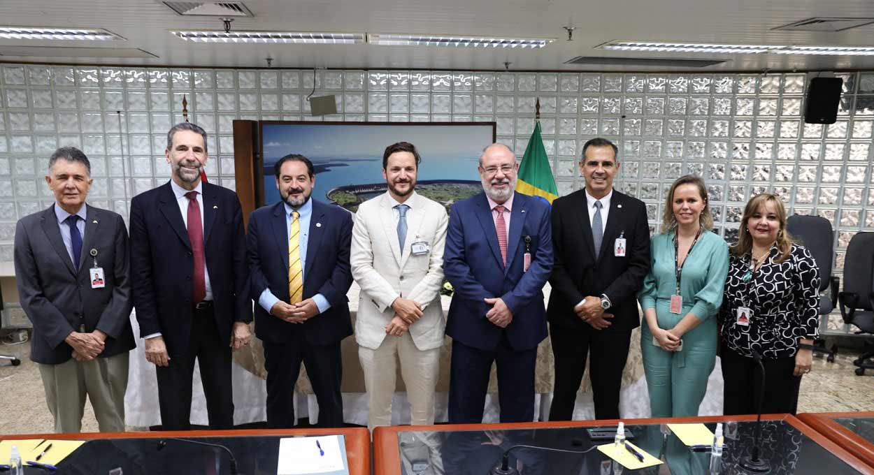 Assinatura ocorreu no Edifício da Produção. Foto: Abel Rojas/Itaipu Binacional (Paraguai)