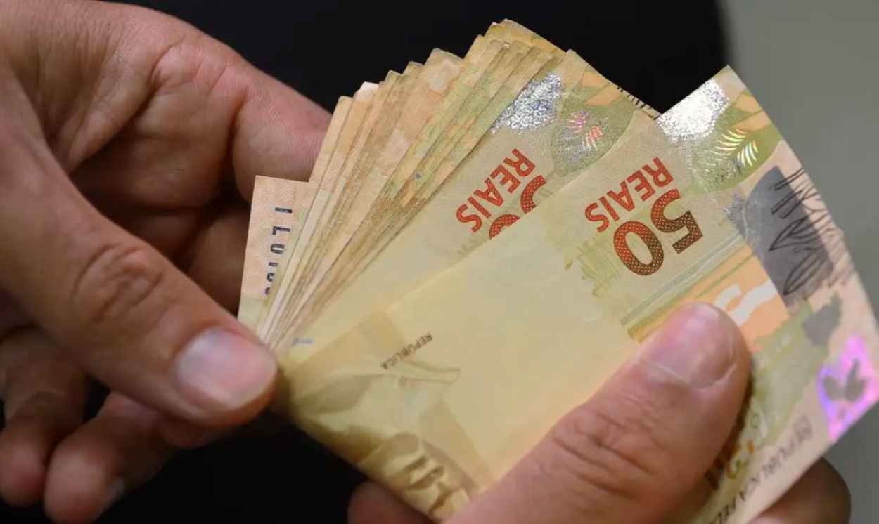 INSS começa a pagar 13.º antecipado nesta quarta-feira