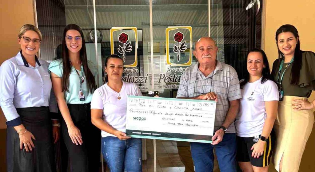 Sicoob Três Fronteiras doa mais R$ 50 mil para entidades sociais
