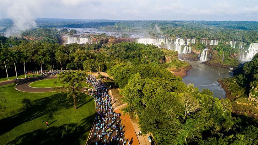 Interação com o ambiente natural é um dos destaques da corrida. Foto: Marcos Labanca