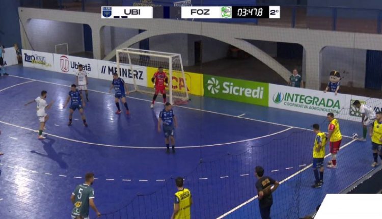 Jogo foi alucinante, com muitos gols e emoção até os últimos segundos. Imagem: Reprodução/Ubiratã Futsal