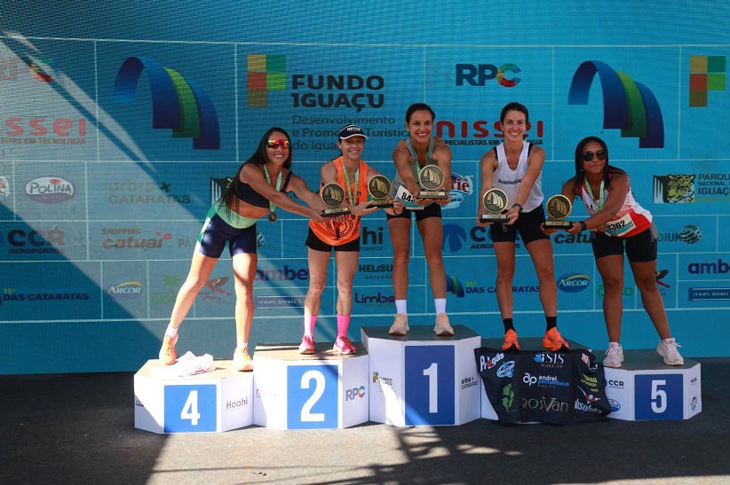 Pódio do Desafio 8km, Feminino Geral. Foto: Luciano Xavier/Urbia Cataratas