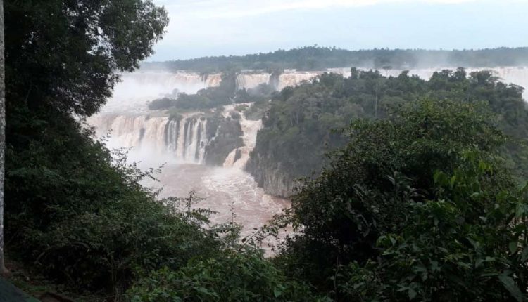 Chuvas foram significativas na bacia do Rio Iguaçu, principalmente na sexta (3). Foto: Guilherme Wojciechowski/H2FOZ (Arquivo)