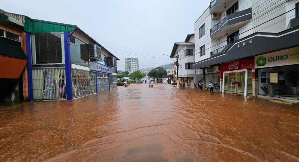 Mortes pelas cheias no Rio Grande do Sul incluem cidadão paraguaio