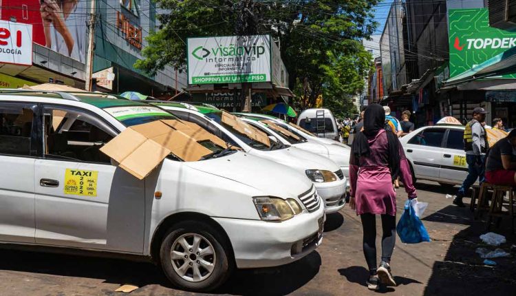 Taxistas admitem que o principal problema é o trânsito no alto da ponte, mas pedem que a prefeitura local faça sua parte. Foto: Marcos Labanca/H2FOZ