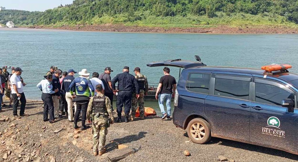 Tragédia familiar gera comoção e protestos no Paraguai