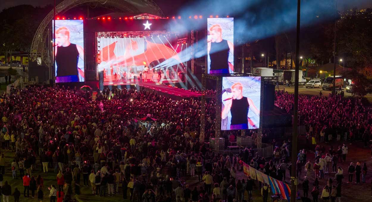 Veja como foi o show de 50 anos de Itaipu no Gramadão