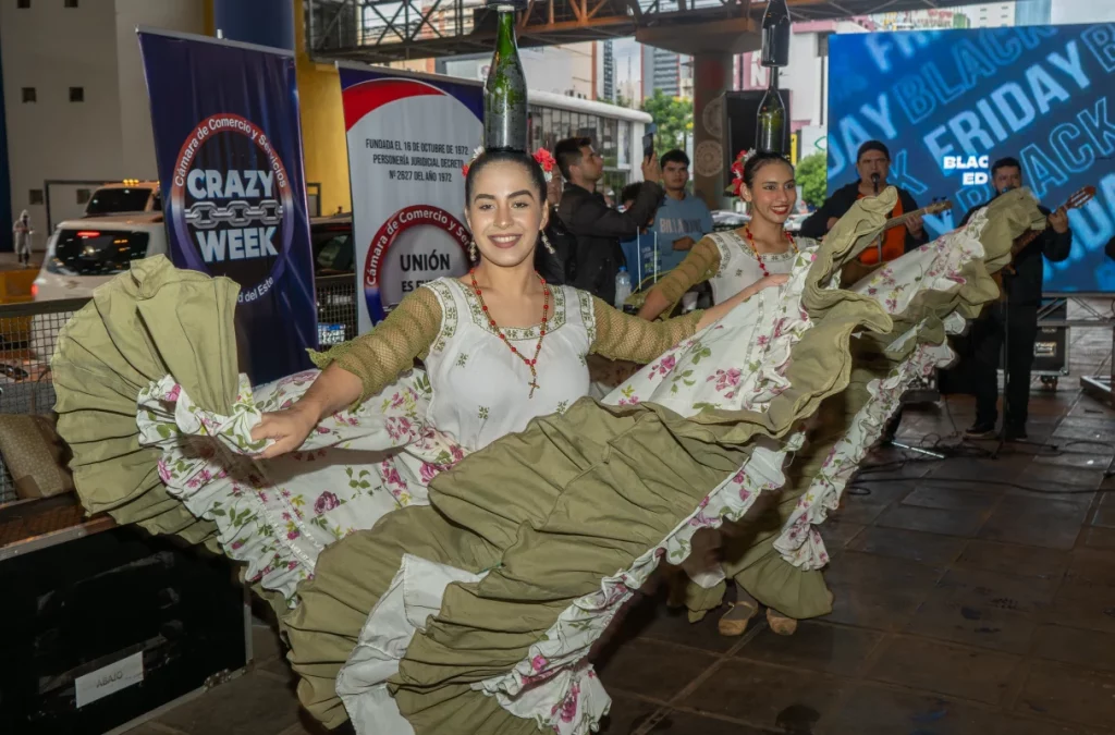 Cerimônia contou com apresentações de dança. Foto: Marcos Labanca